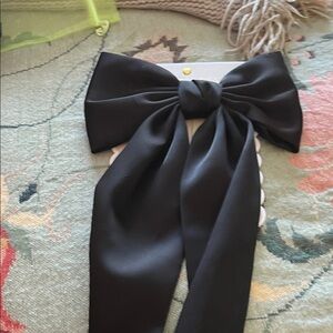 Elegant Black Bow Hair Accessory